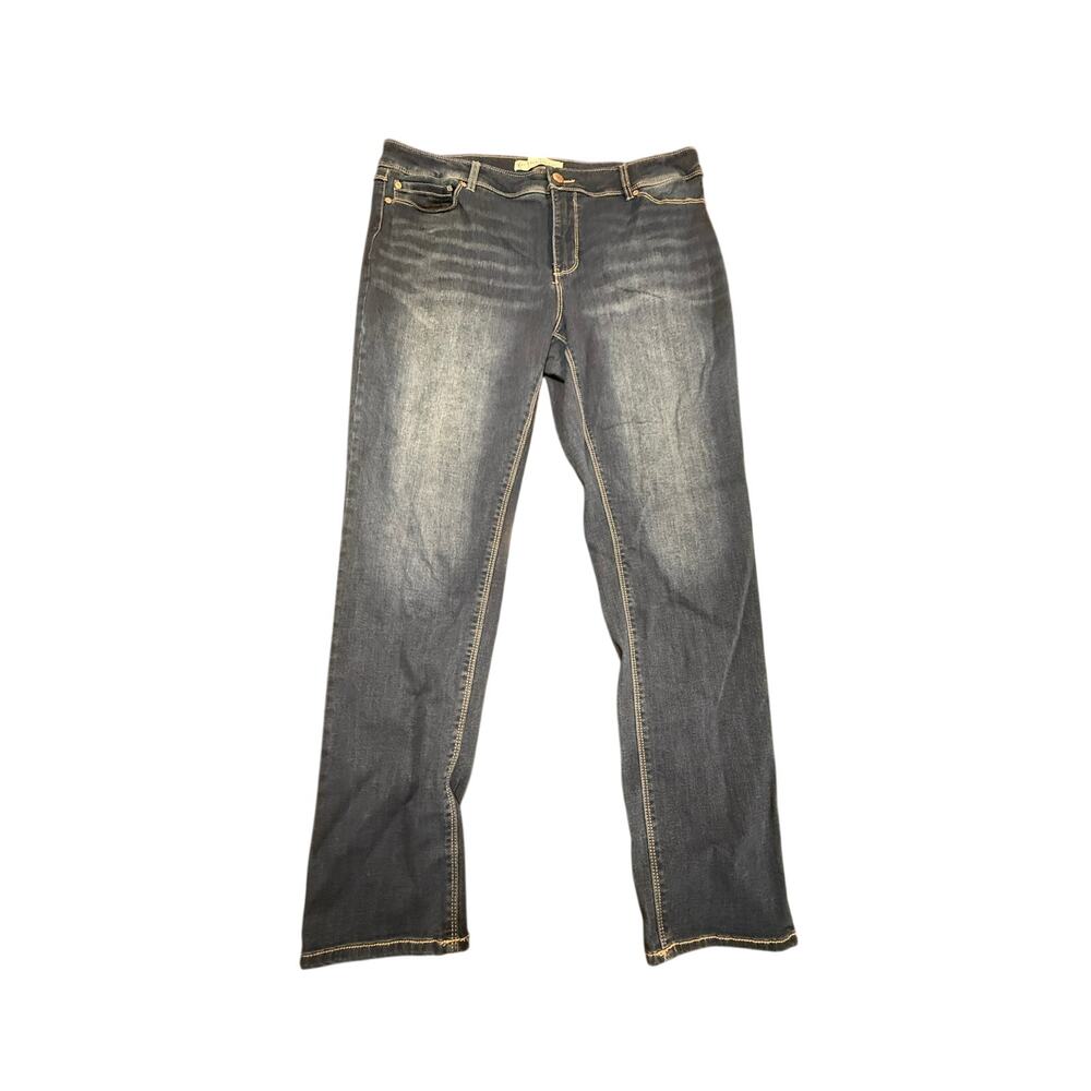 C. Est. 1946 Denim by Cato Women Medium Wash Mid-Rise Straight Leg Jeans Size 16